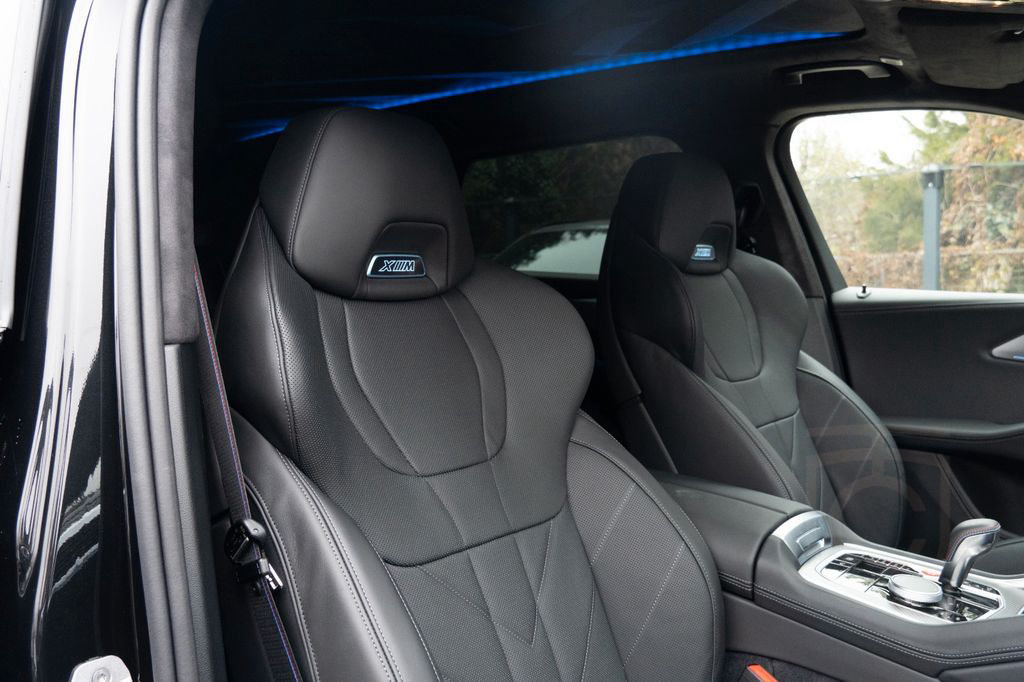 BMW XM 50e DR.ASS.PRO..MASSAGE.SOFTCL.360°.H/K.AHK