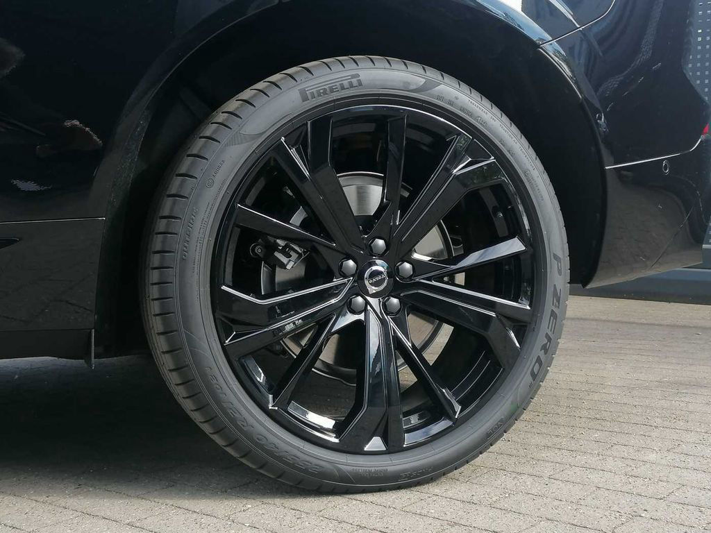 Volvo XC60 T6 AWD Plus Black Edition Recharge