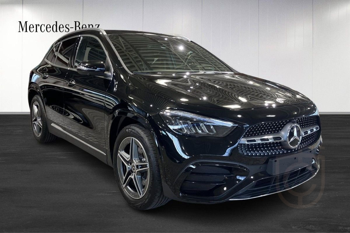 Mercedes-Benz GLA 200 AMG-Line Premium