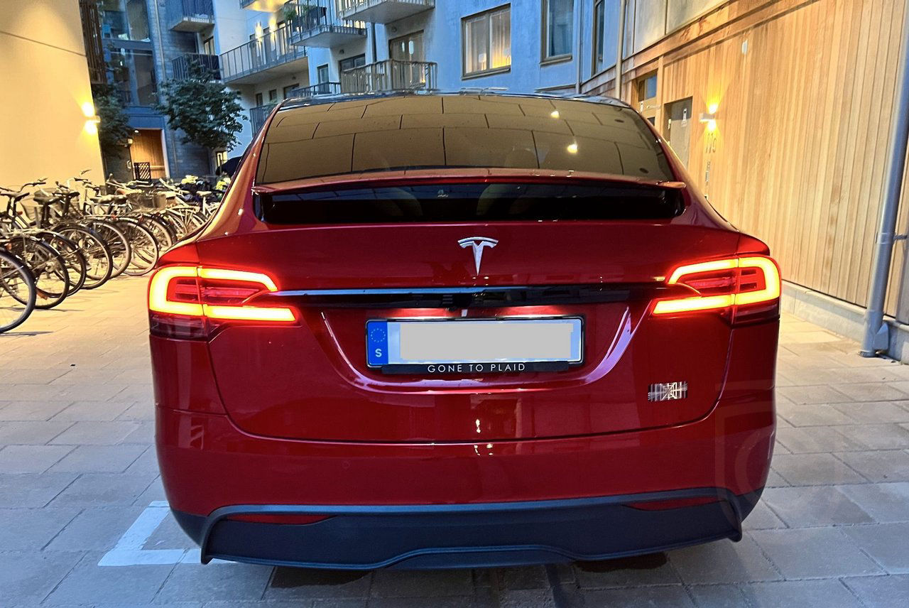 Tesla Model X PLAID