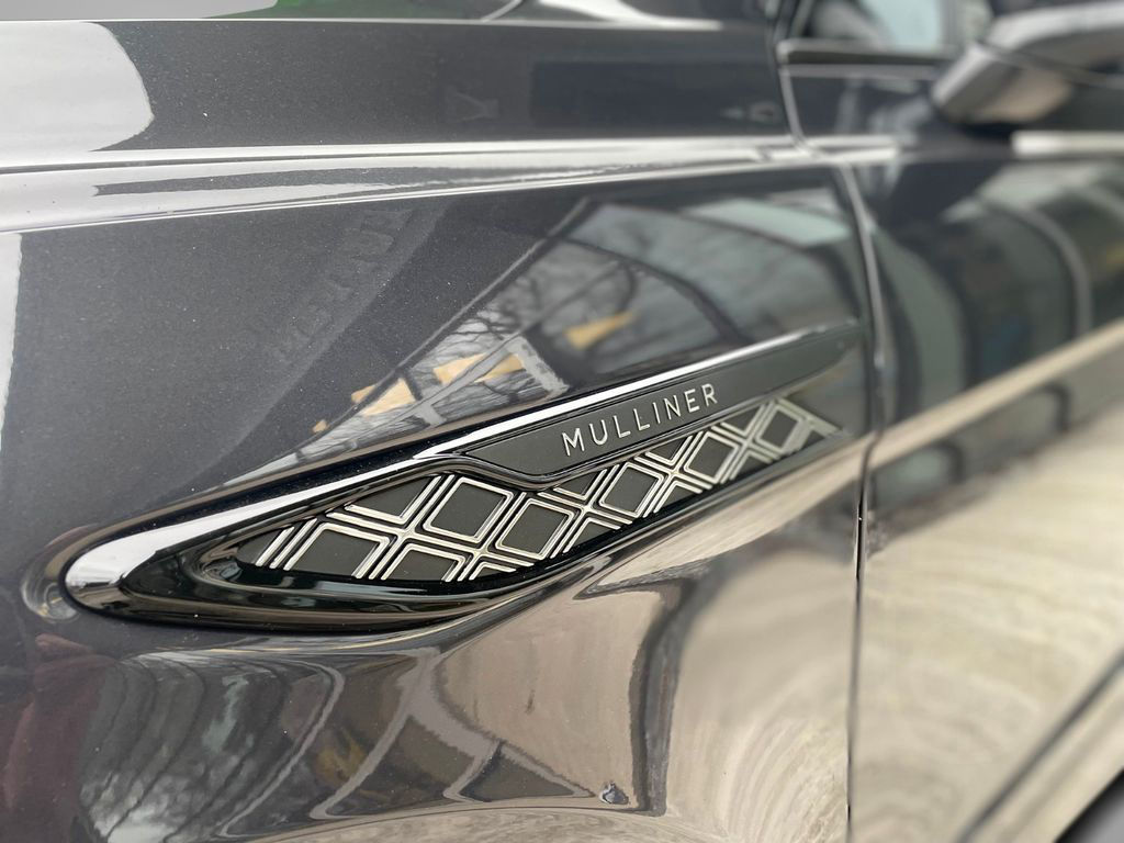 Bentley Bentayga EWB 4.0 Mulliner - Naim/Pano