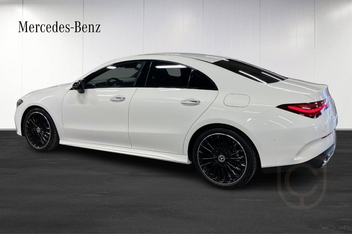 Mercedes-Benz CLA 200 Coupé AMG Night