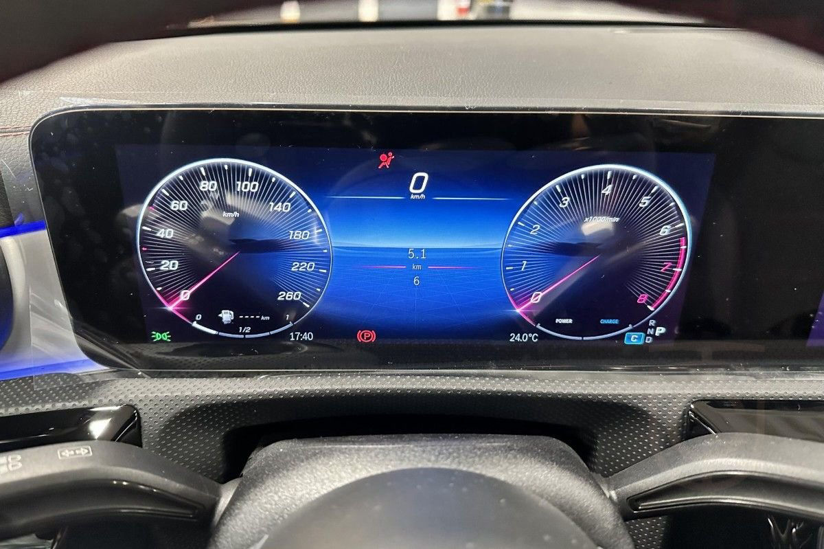 Mercedes-Benz CLA 200
