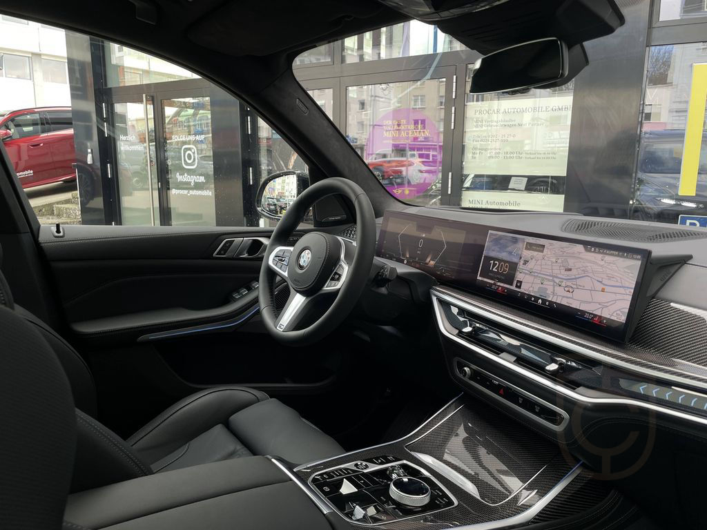 BMW X7 xDrive40d M Sport SKY AHK DA PROF PA PROF 22"
