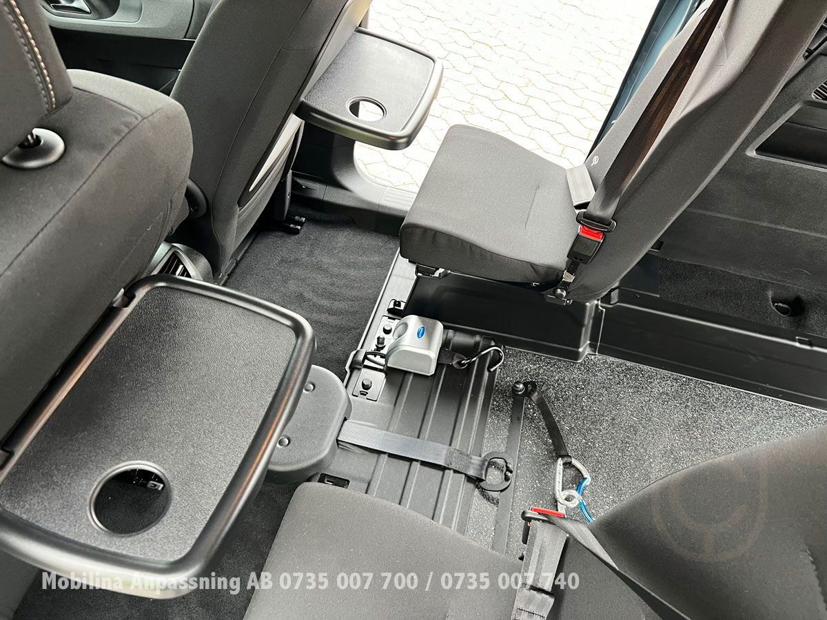 Peugeot Rifter Handikappanpassad Rullstolsbil