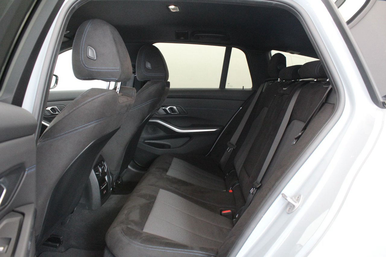 BMW 330e Touring M Sport