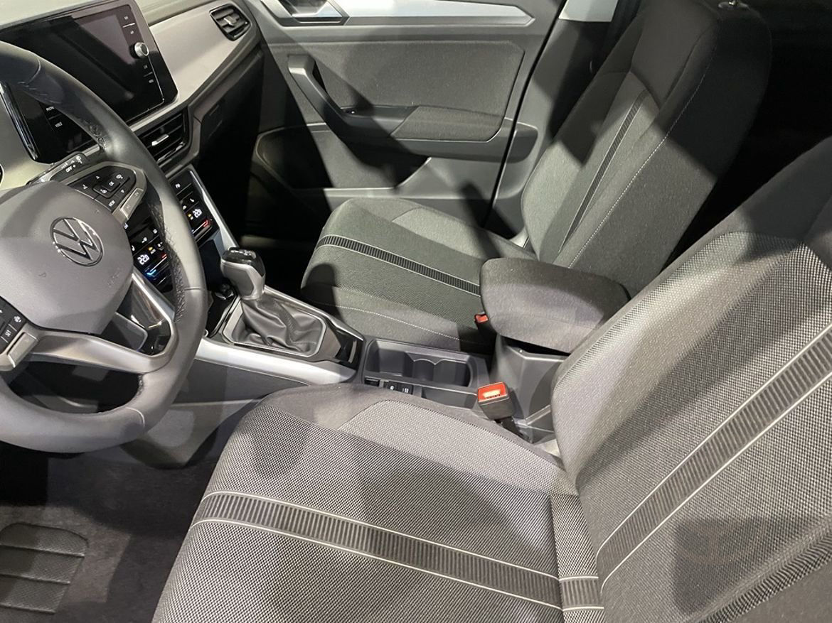 Volkswagen T-Roc LIFE EDITION TSI 150 DSG, 2-zon Klimat