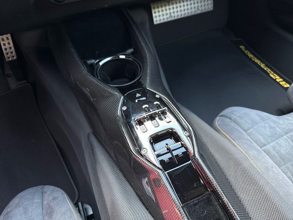 Ferrari 812 Competizione