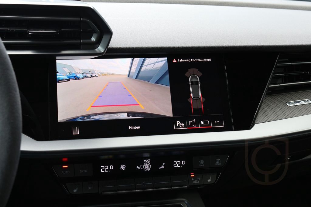 Audi RS3 Sportback/Pano/Matrix/Sportabg/Sonos/Schale