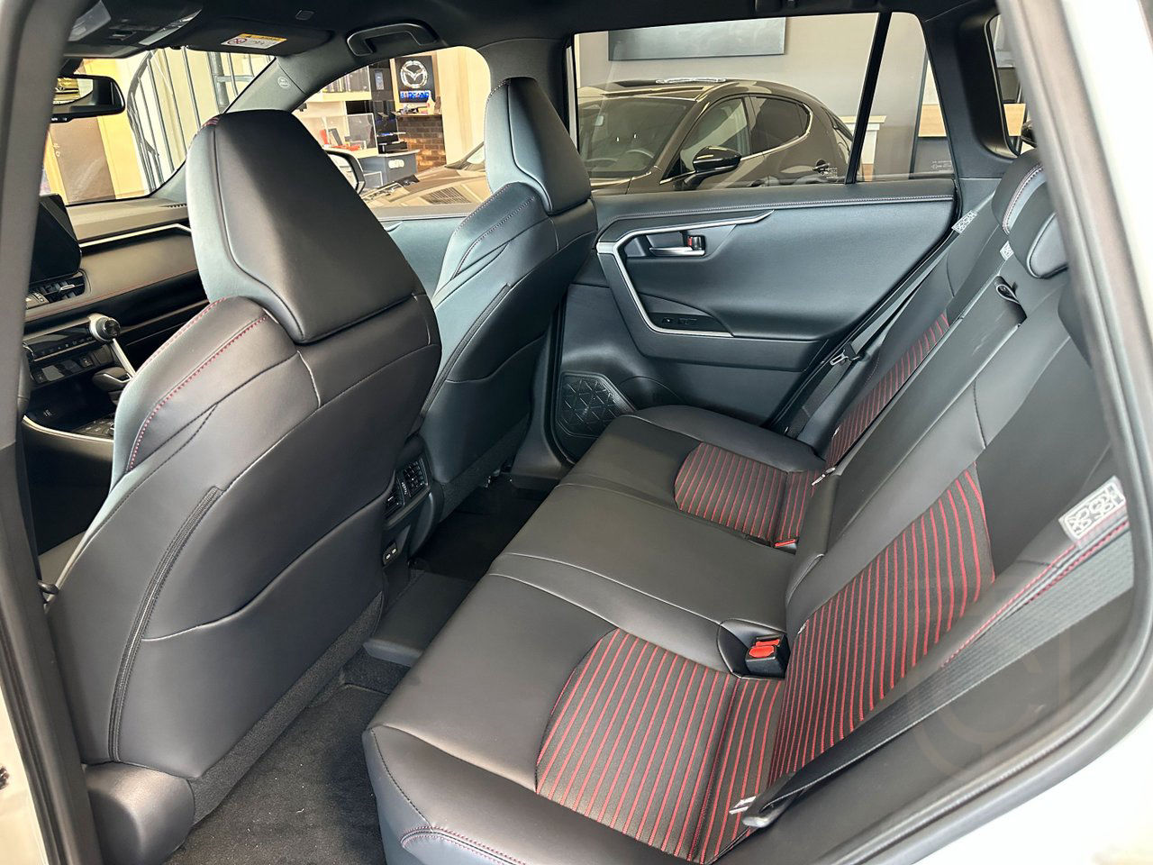 Suzuki Across 2.5 PHEV AWD Inclusive E-CVT