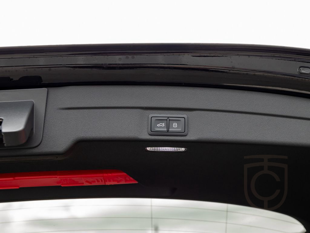 Audi A6 Avant TDI quattro 150 kW S tronic Pano AIR