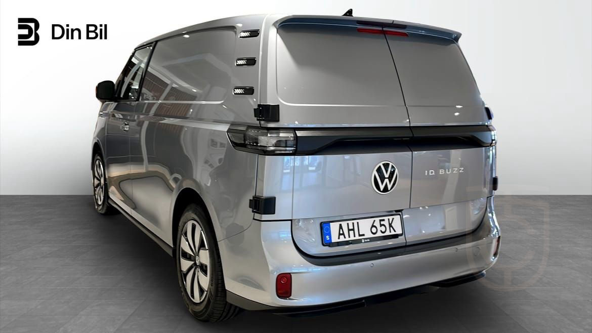Volkswagen ID.3 ID. BUZZ CARGO HJULBAS: 2989 MM MOTOR: 210 K