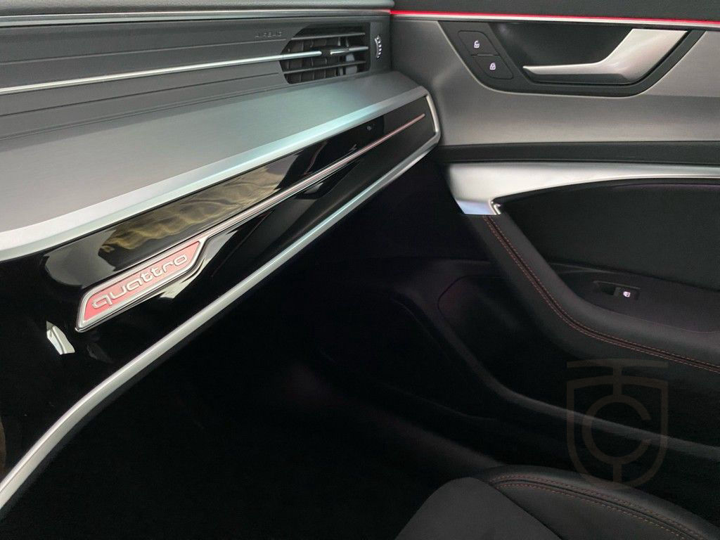 Audi S6 Avant 3.0 TDI quattro PANO+AHK+RFK+MATRIX+21"