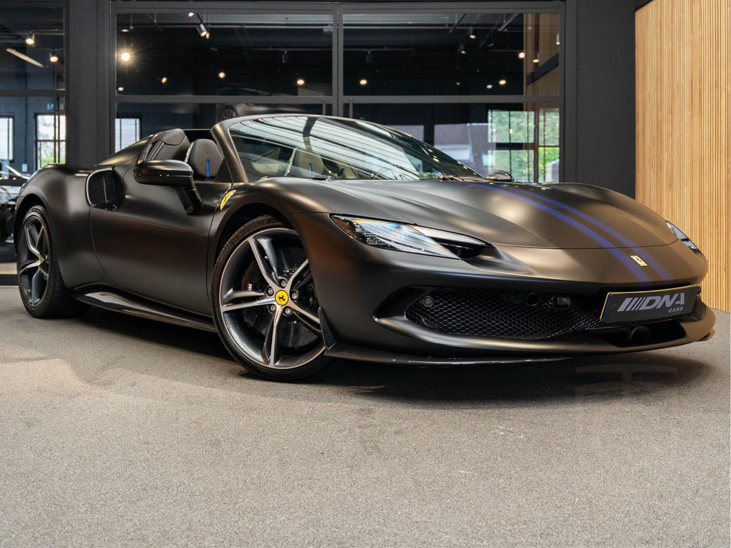 Ferrari 296 GTS Painted Stripes Full Carbon 296 3.0 V6 G