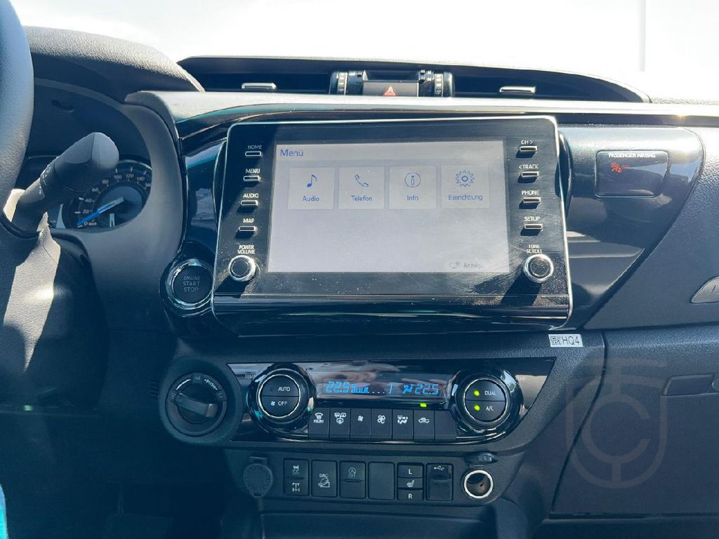 Toyota Hilux Double Cab Style 4x4