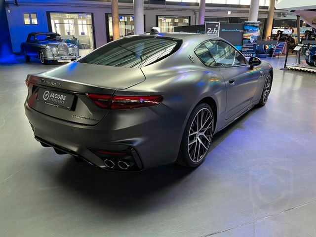 Maserati Granturismo Trofeo | Mattlackierung ab Werk |