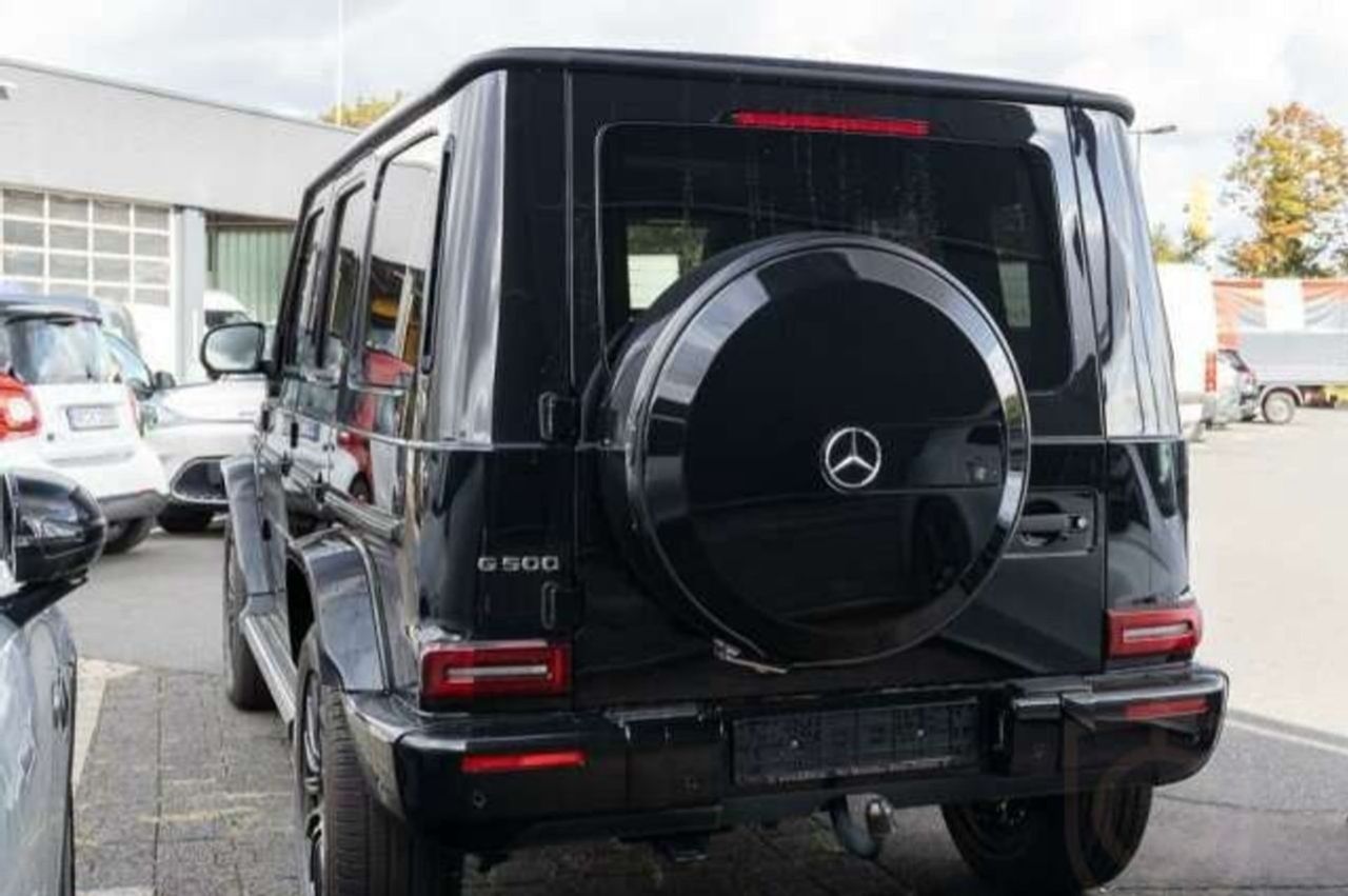 Mercedes-Benz G 500