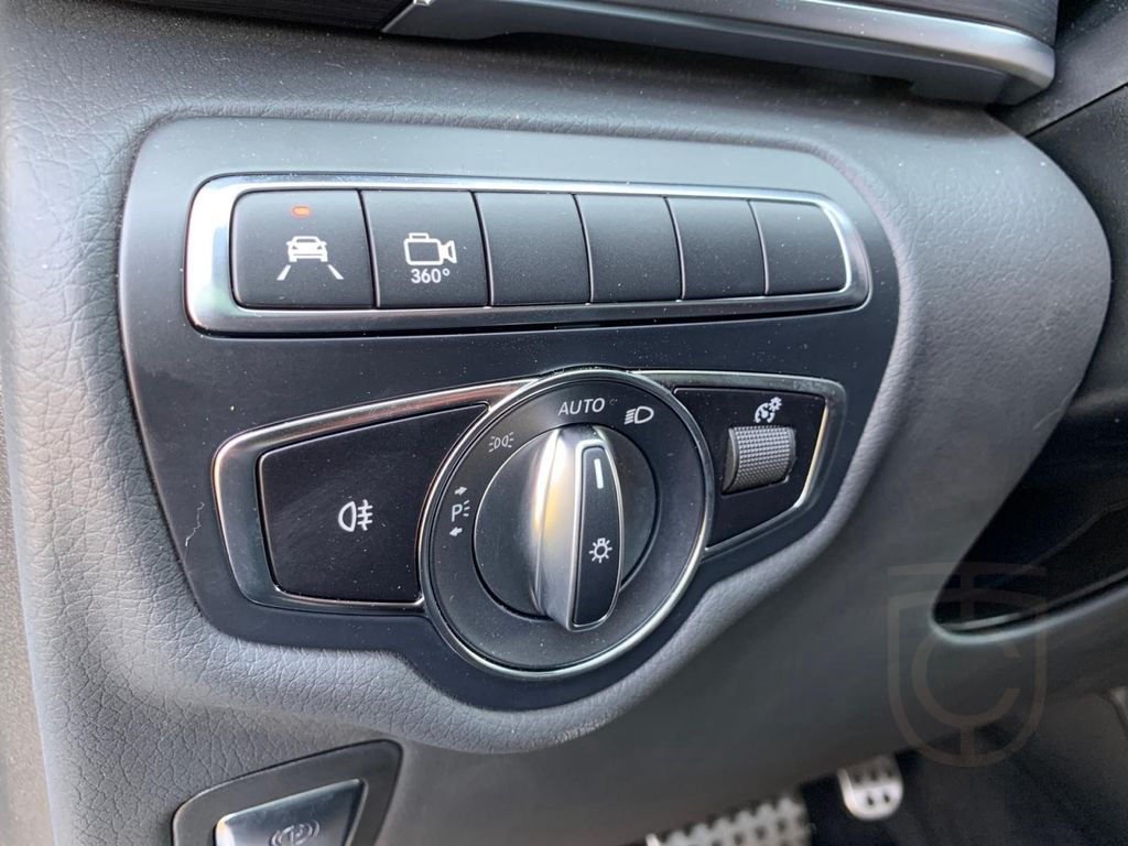 Mercedes-Benz EQV 300 Extralang SpurW KlimaA Navi Burmester