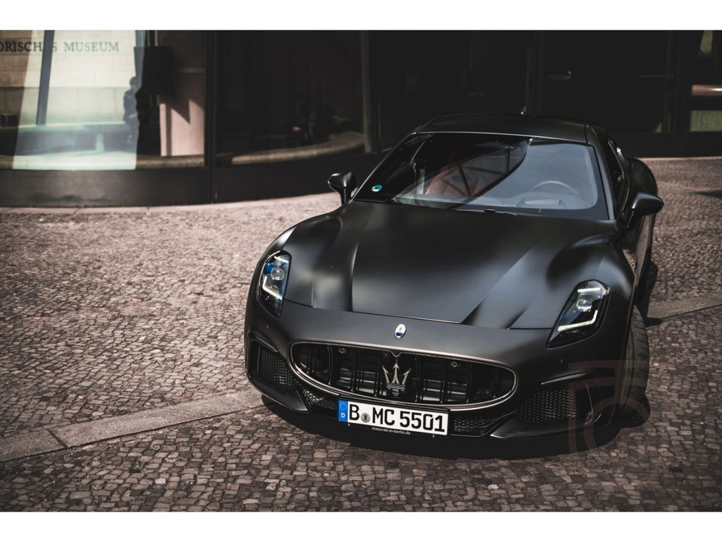 Maserati GranTurismo TROFEO MY24 550PS CARBON - MATT - VO