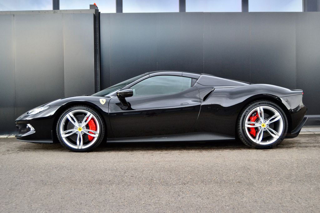 Ferrari 296 GTS Carbon Racing Seats LIFT LED