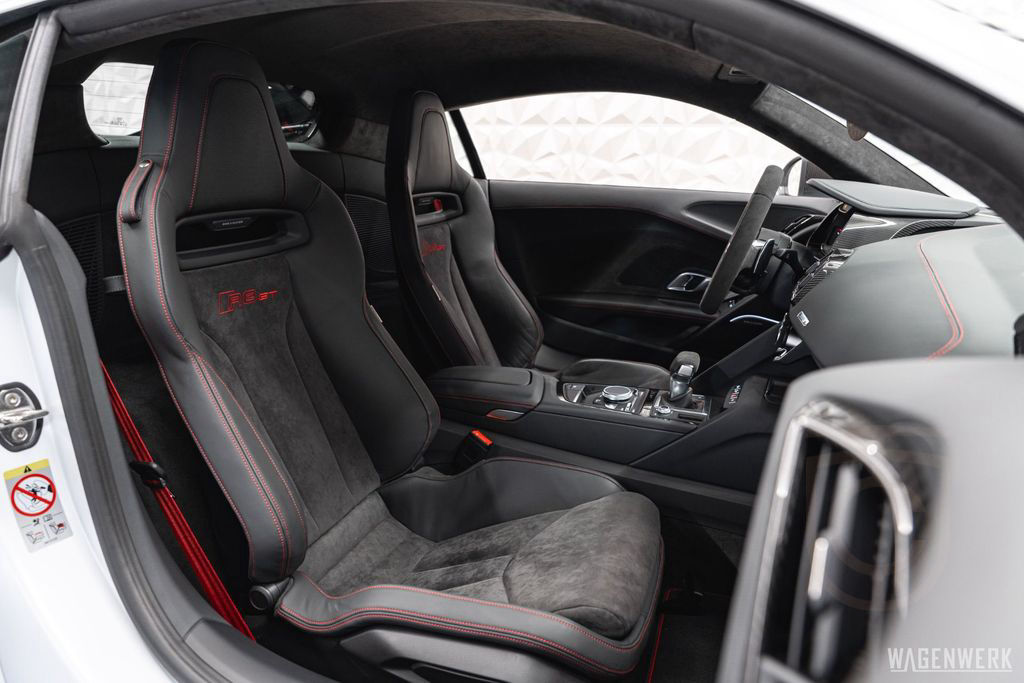 Audi R8 GT RWD 333of333 *NEW* CARBON KERAMIK LASERLIC