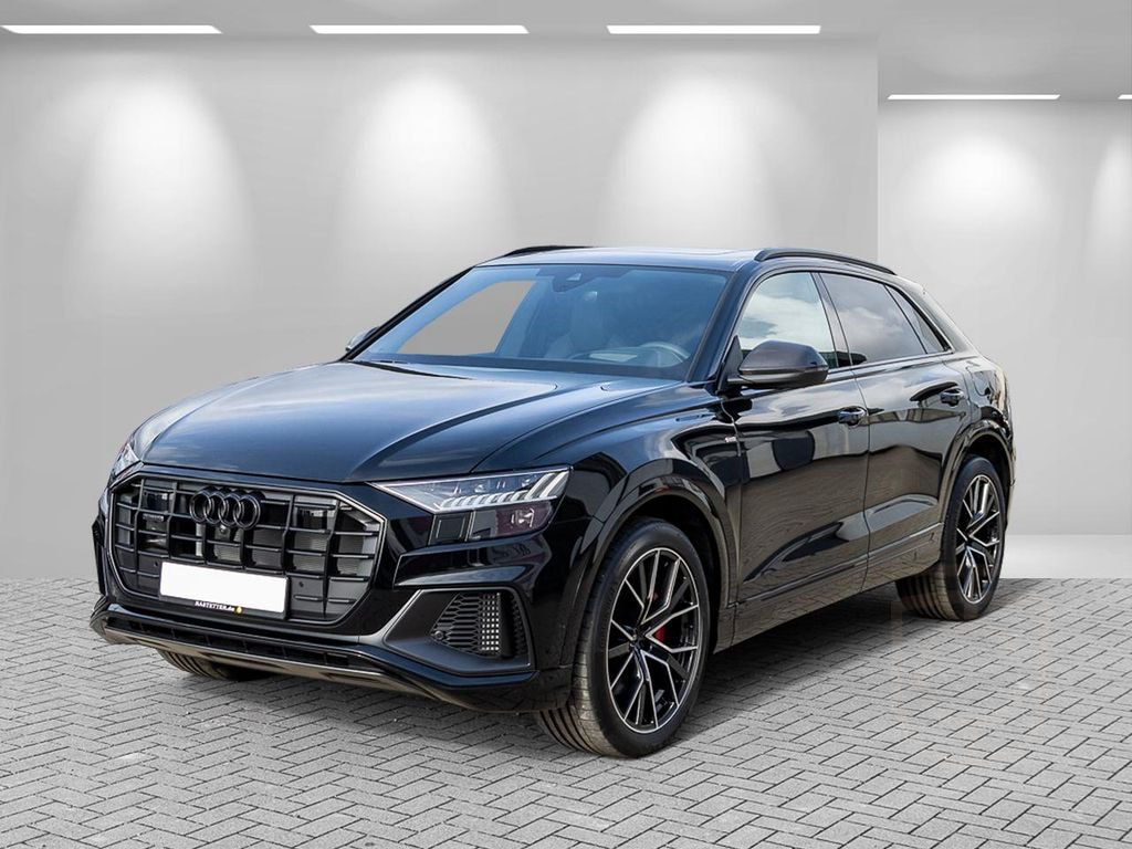 Audi Q8 60TFSIe competition plus S-line+Valcona+PanoS