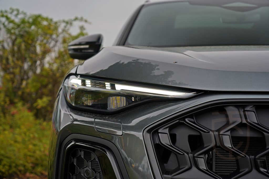 Audi SQ5 PANO LUFTFEDER TECH PRO MMI PRO STD.HZG AHK