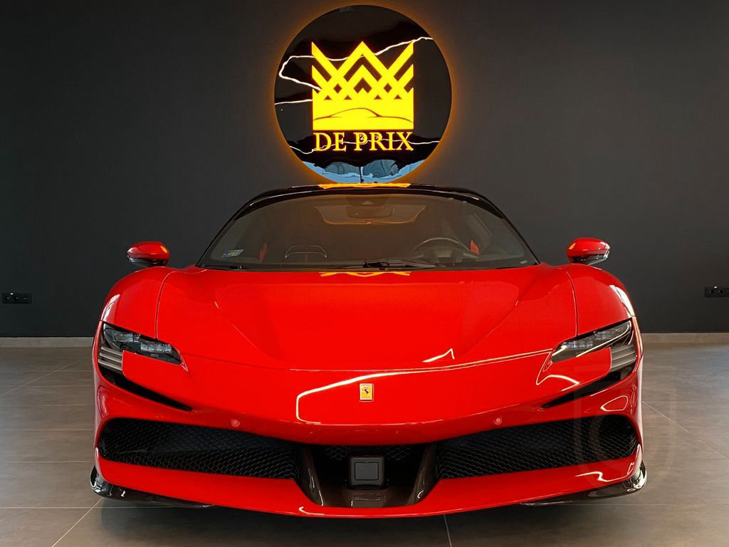 Ferrari SF90 Spider*Lift*Carbon*