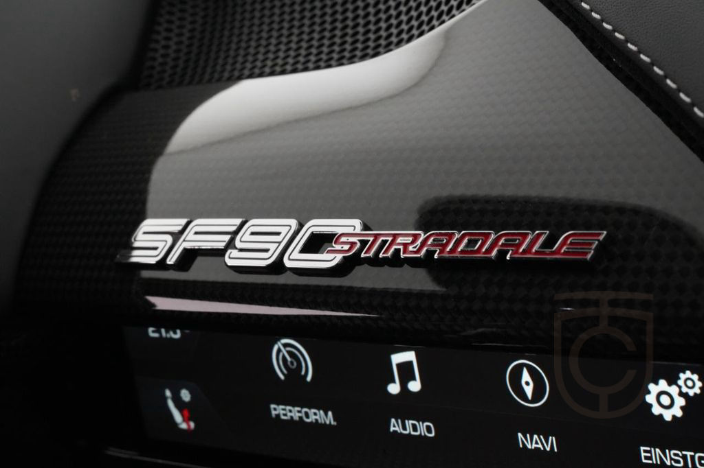 Ferrari SF90 Stradale LIFTSYSTEM CARBON LENKRAD