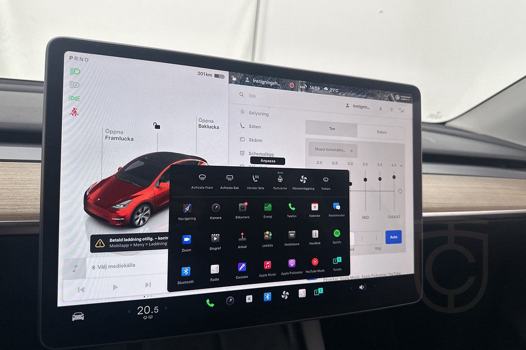 Tesla Model Y Standard Range RWD