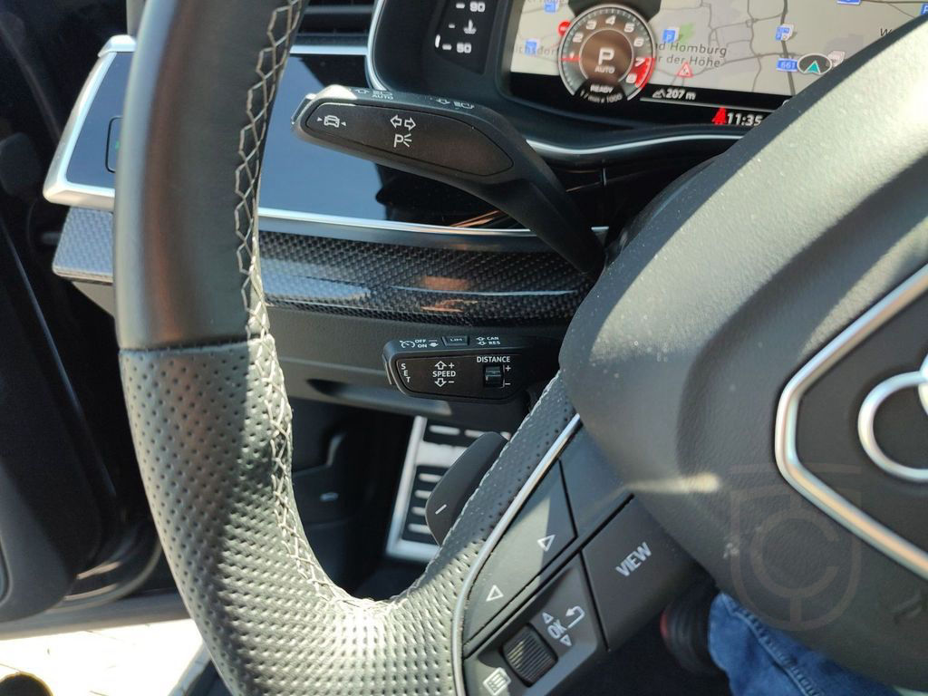 Audi SQ8 4.0 TFSI competition plus*Navi*Matrix*Alu*B&
