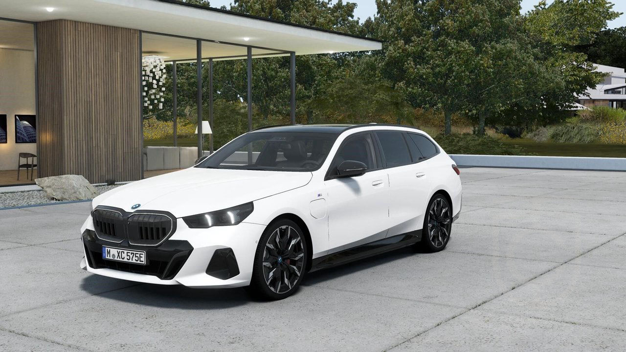 BMW 530e xDrive Touring Steptronic 220kW 2025