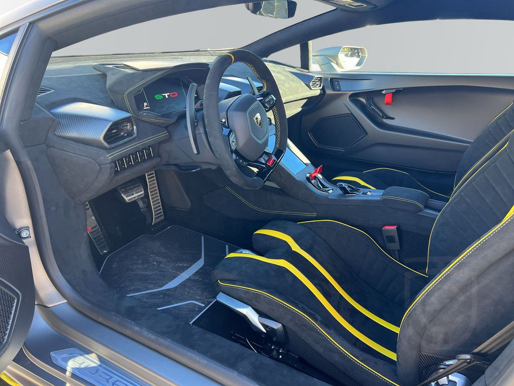 Lamborghini Huracán STO *Lift *Matt *Carbon *20"