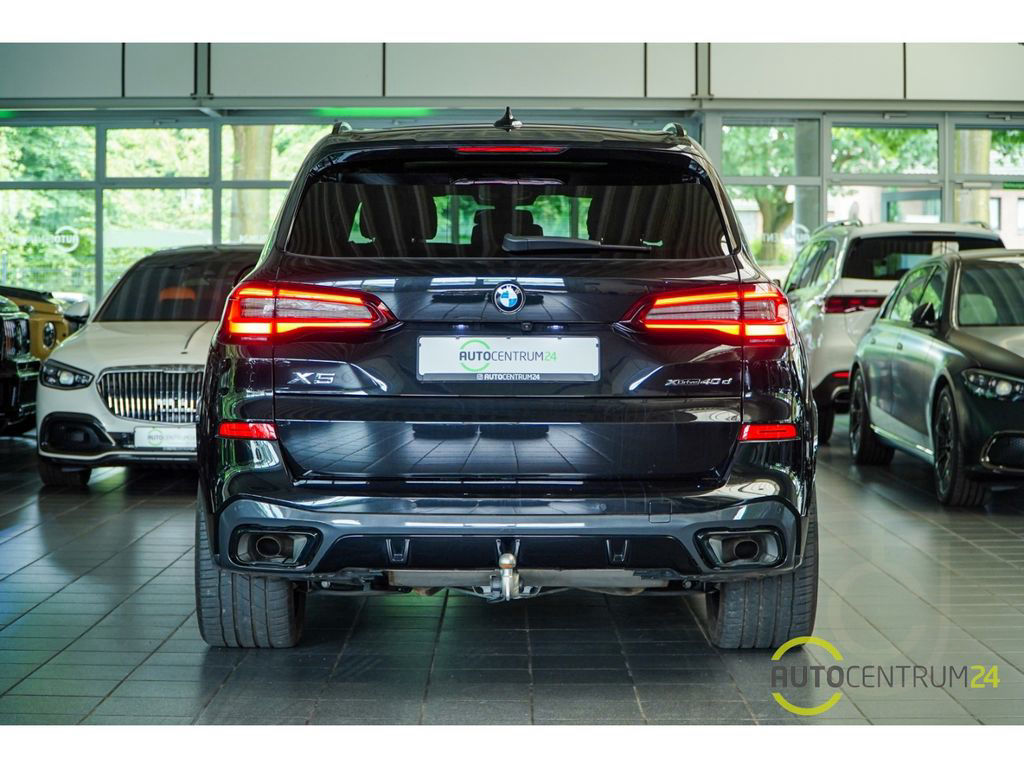 BMW X5 40d M Sport 7-Sitzer Luft Pano Memo HK AHK