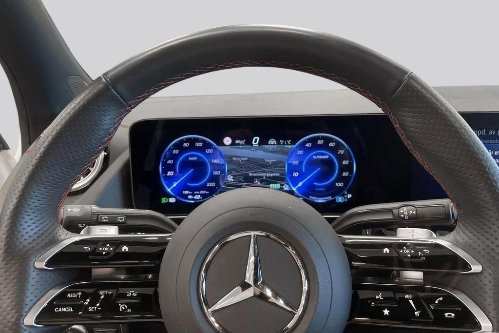 Mercedes-Benz EQA 300 4MATIC 168kW 2025