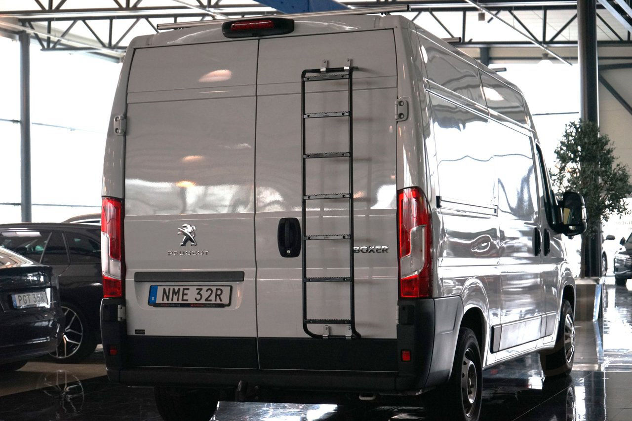 Peugeot Boxer Van 335 2.2 HDi Webasto