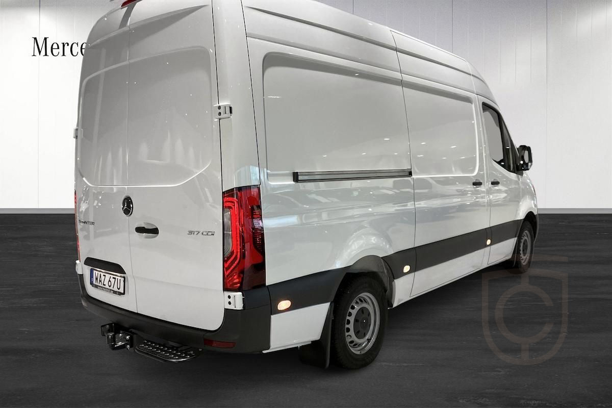 Mercedes-Benz Sprinter 317 CDI RWD Panel Van 9G-Tronic 125kW 2025