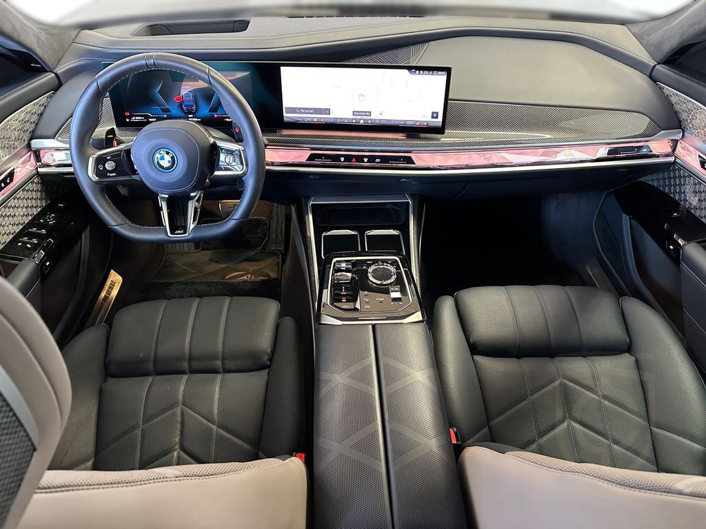 BMW M760e xDrive*Kristall*B&W*Fond-TV*PanoSkyL*360°*