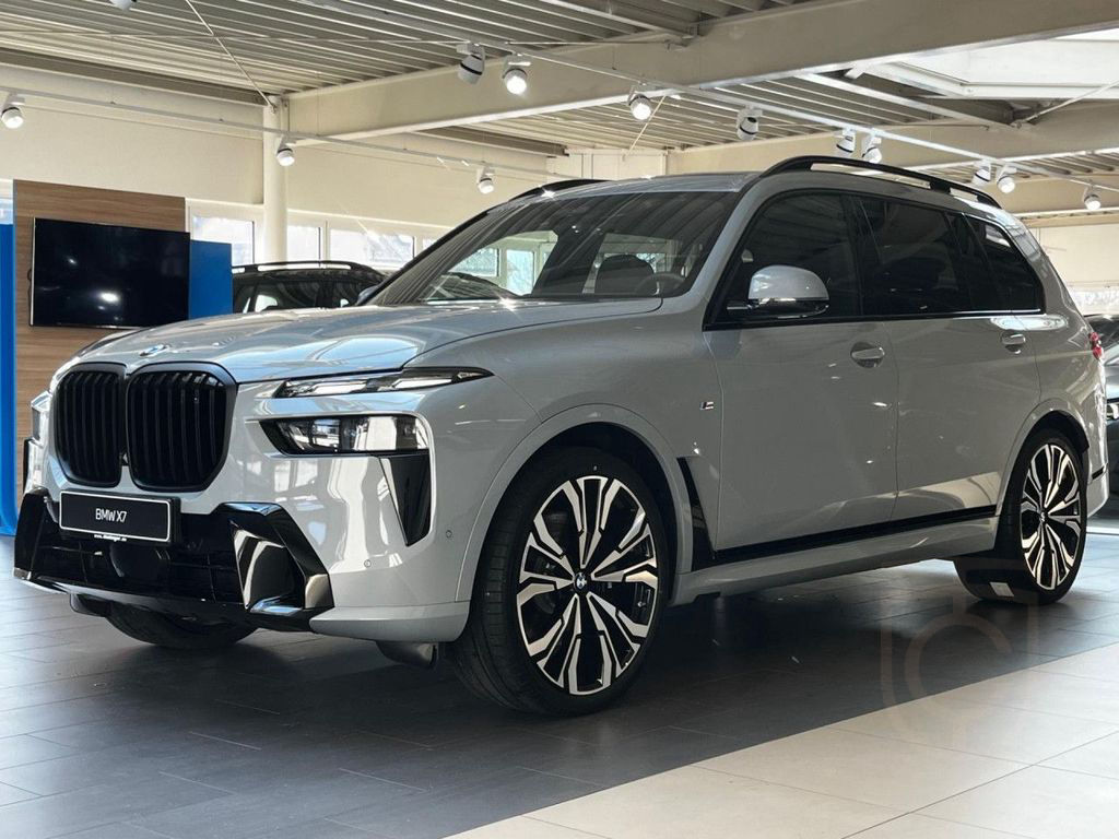 BMW X7 xDrive40d M Sport Kristall Bowers Massage 23"