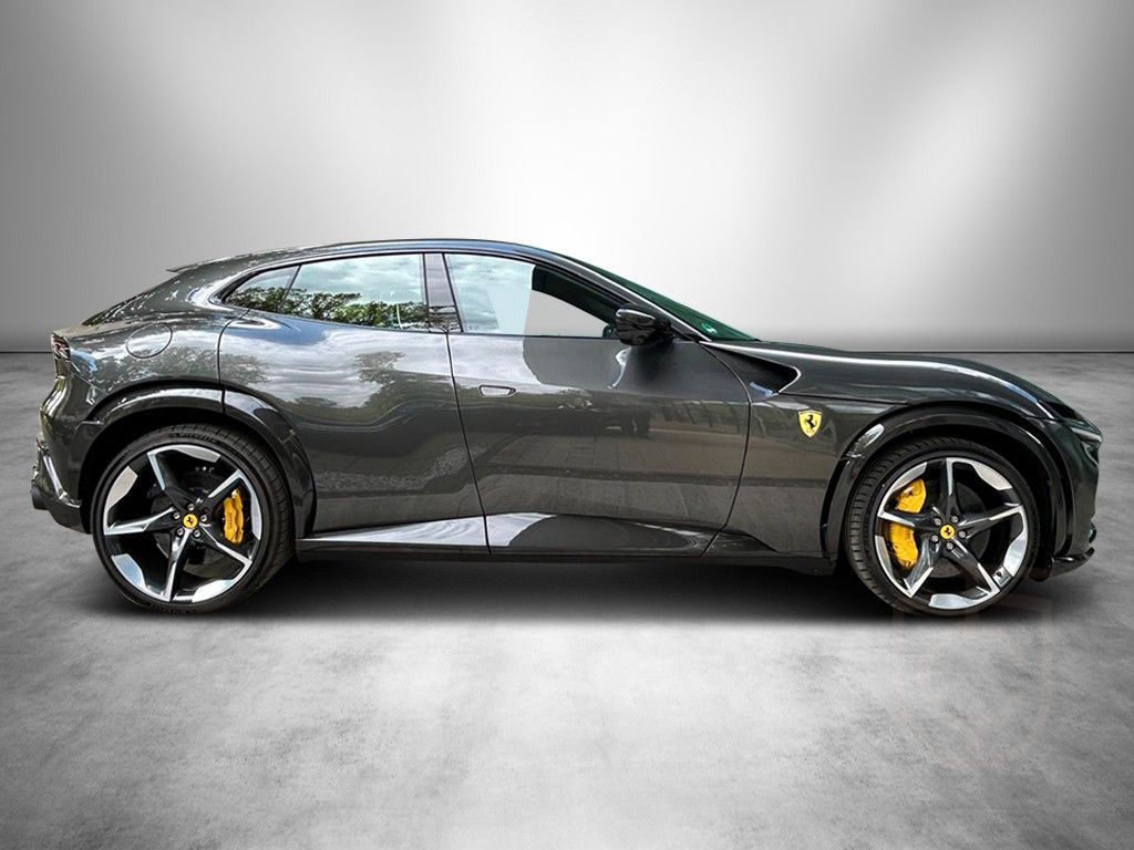 Ferrari Purosangue / Carbon / Glasdach / LED