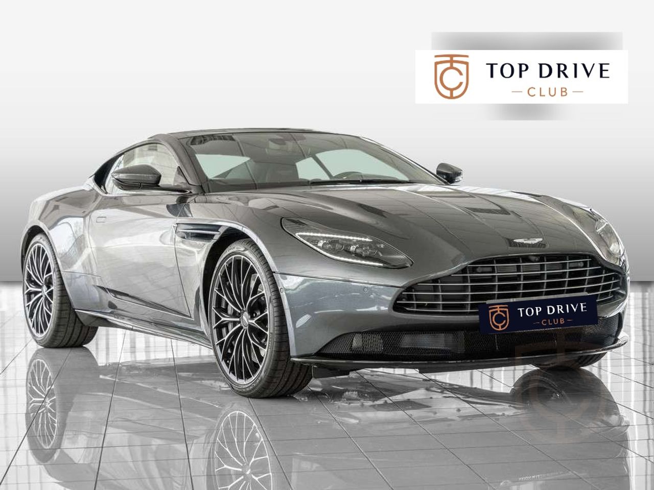 Aston Martin DB11 Coupe V8 Xenon Grey Onyx Black
