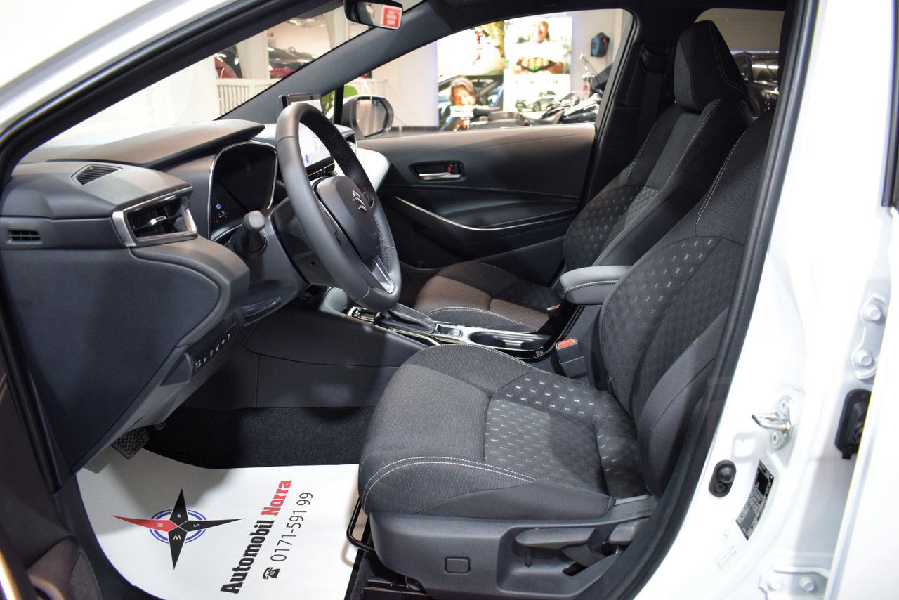 Suzuki Swace 1.8 Hybrid