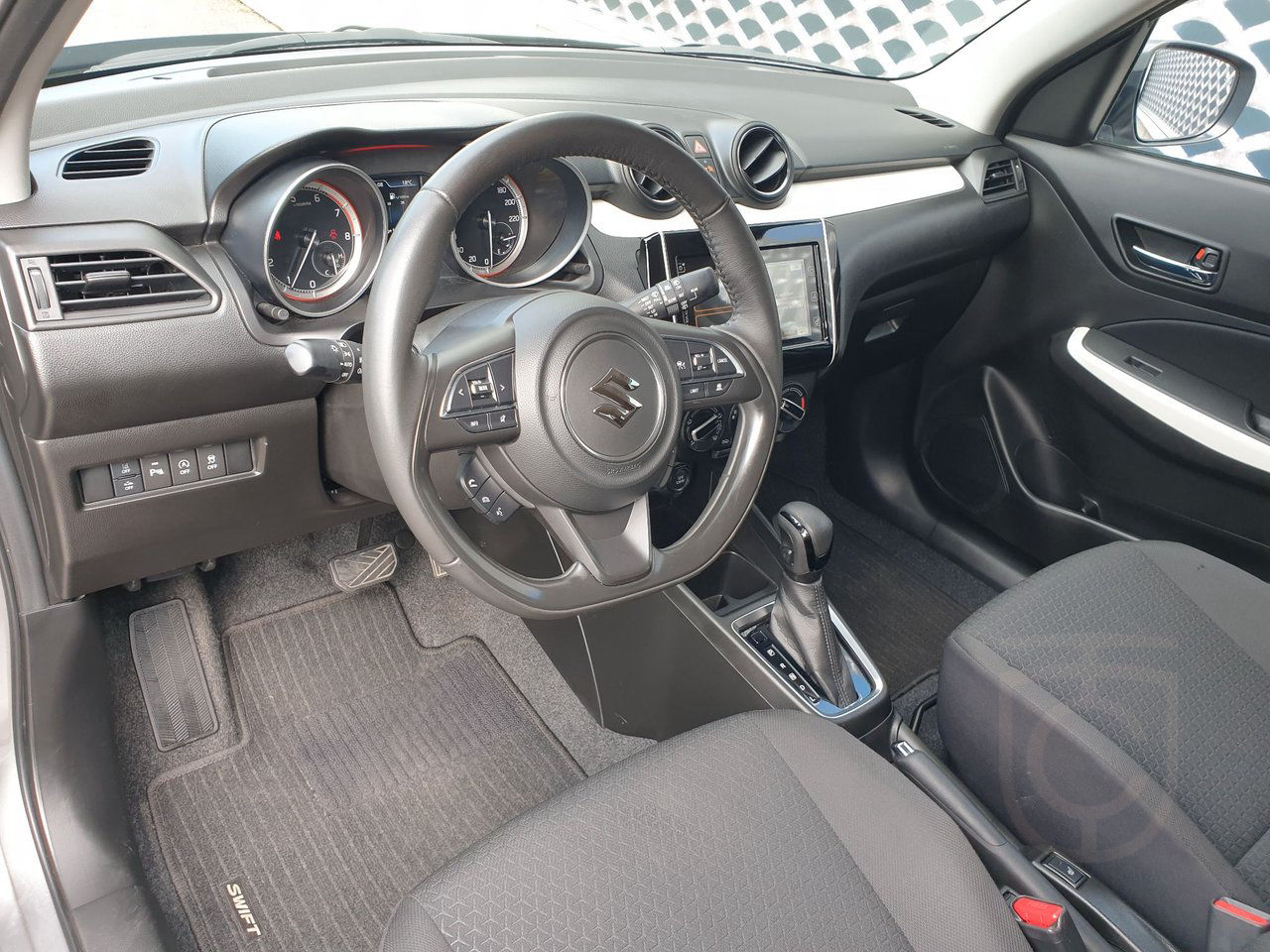 Suzuki Swift 1.2 Select Automat Hybrid