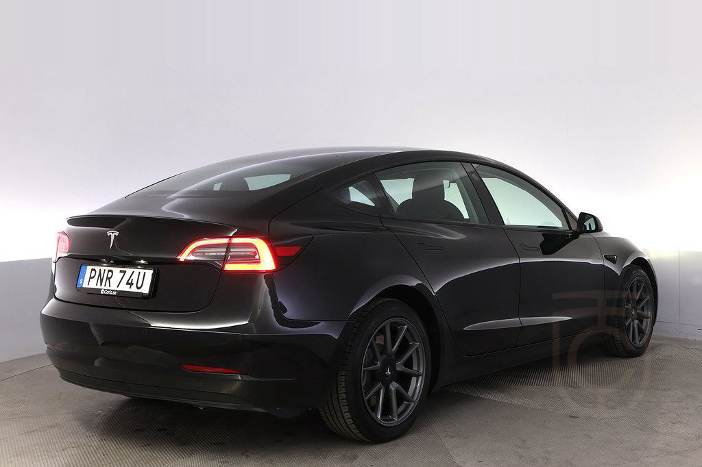 Tesla Model 3 Standard Range
