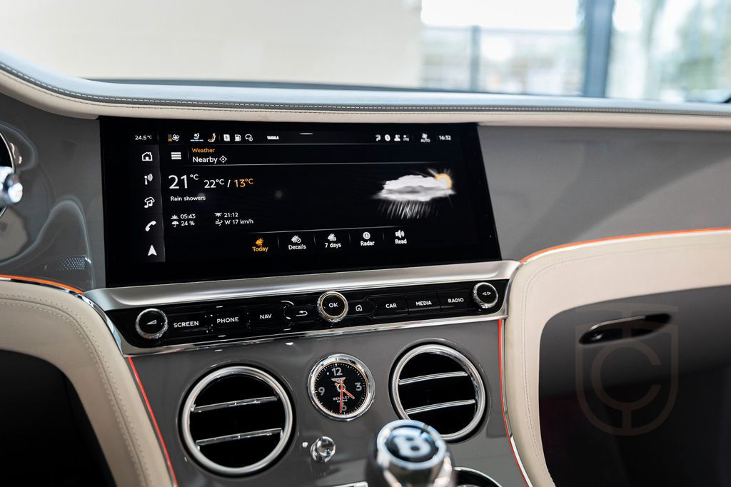 Bentley Continental GT Azure - Naim, Blackline spec.