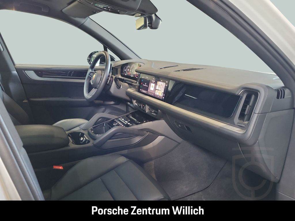Porsche Cayenne Panoramadach Luftfederung LED-Matrix