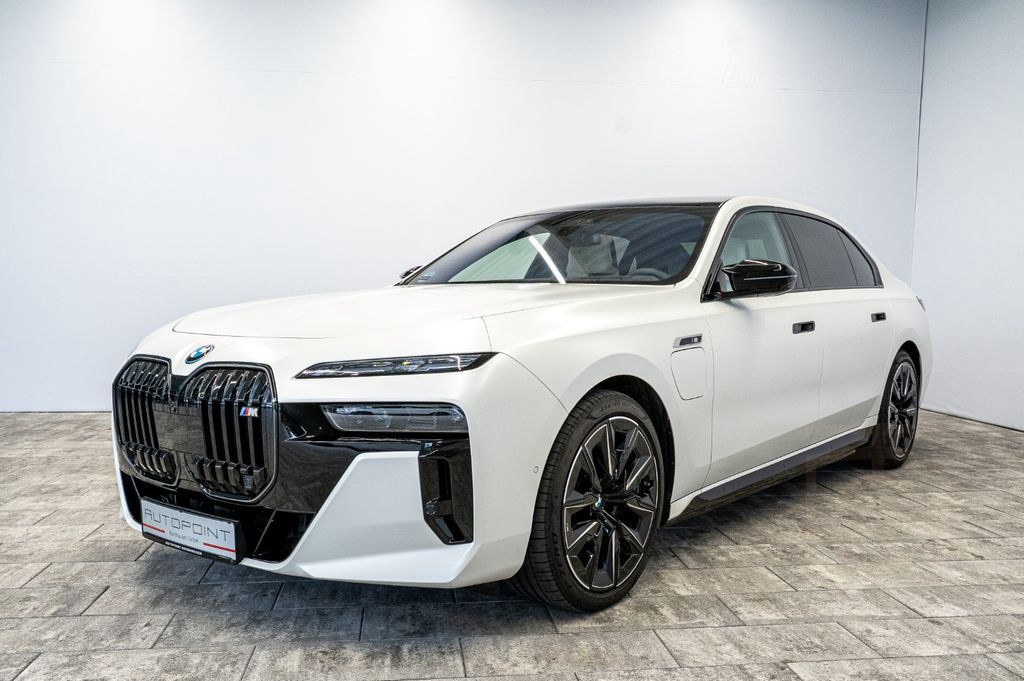 BMW M760 e xDrive °Full Option°