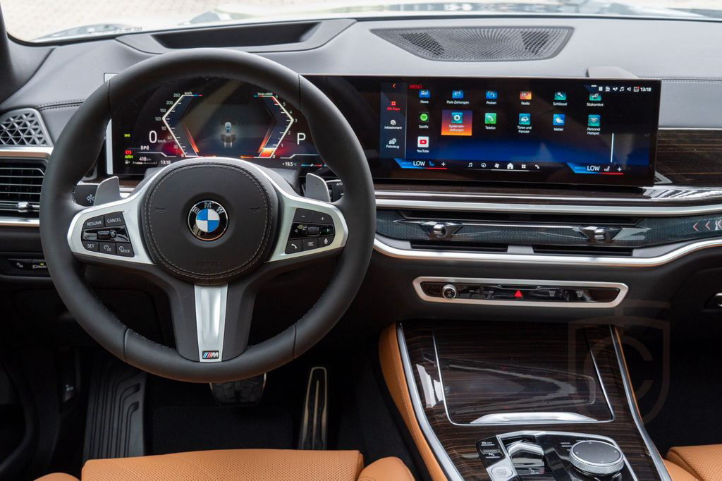 BMW X5 30d M SPORT.DR.ASS.PANORAMA.LUFTFE.H/K.360°