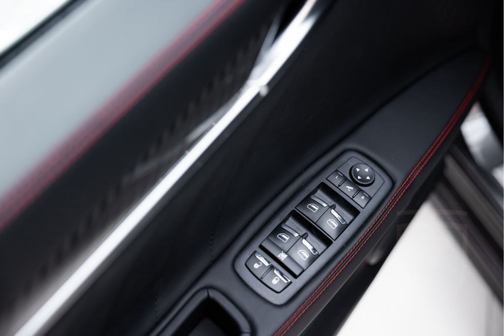 Maserati Ghibli Hybrid GT Edizione Finale | Heated Front