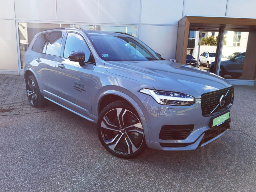 Volvo XC 90 Ultimate Dark Recharge Plug-In Hybrid AWD